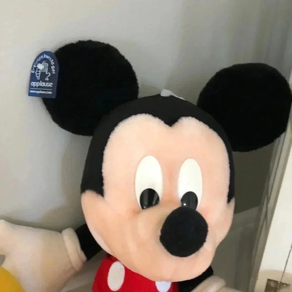 Vintage Plush Minnie & Mickey Mouse - Picture 3 of 12